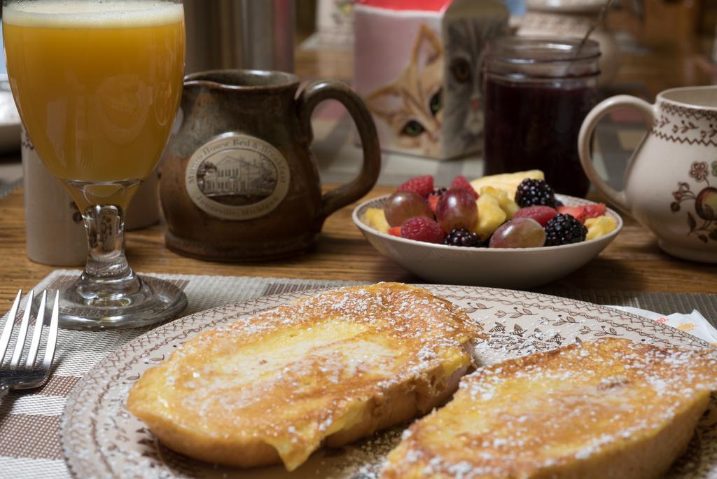 Munro House Bed And Breakfast Jonesville エクステリア 写真