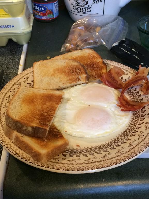 Munro House Bed And Breakfast Jonesville エクステリア 写真