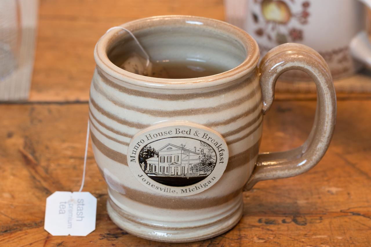 Munro House Bed And Breakfast Jonesville エクステリア 写真